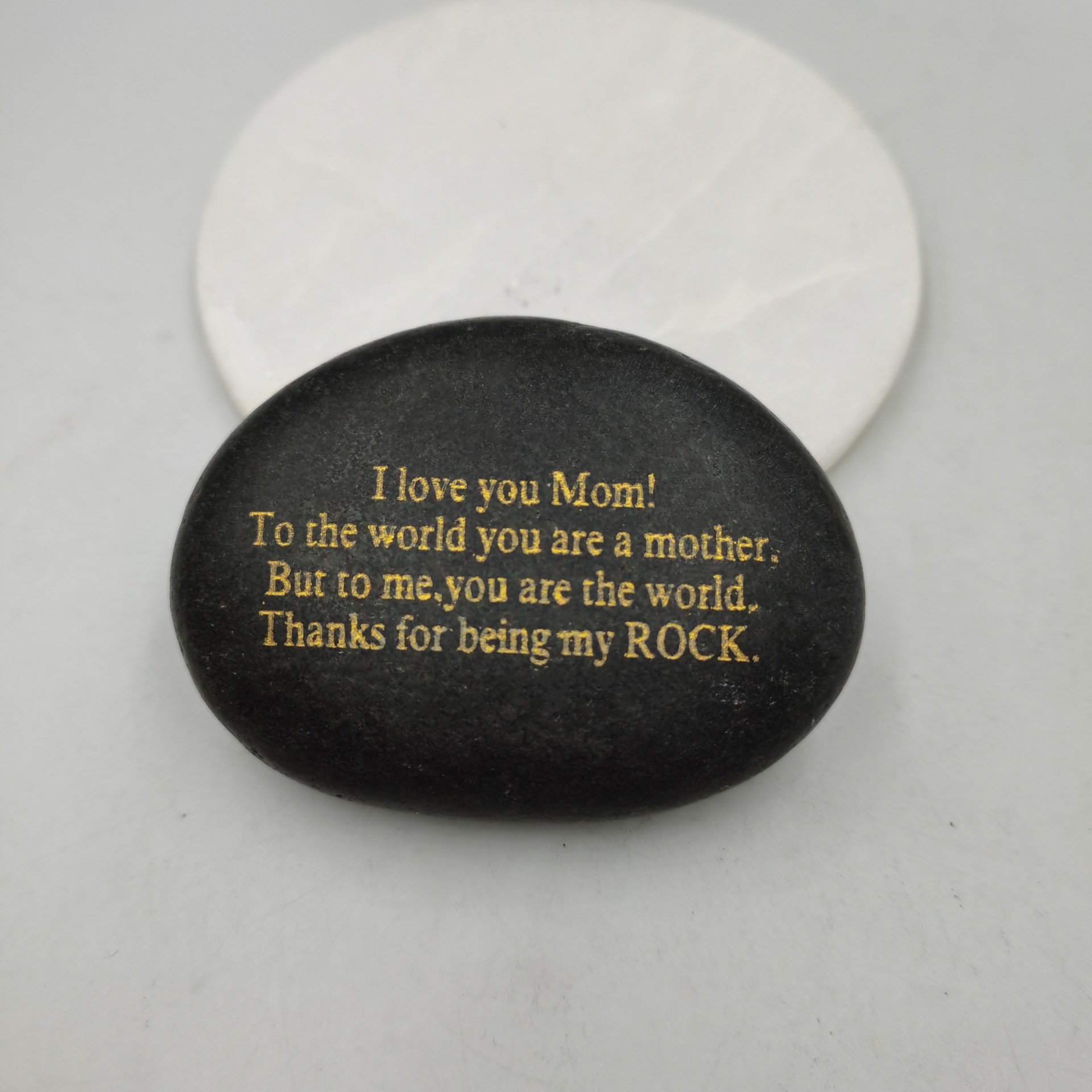 灵寿县德仁矿产品加工厂 跨界融合，打造保健电器配件新标杆